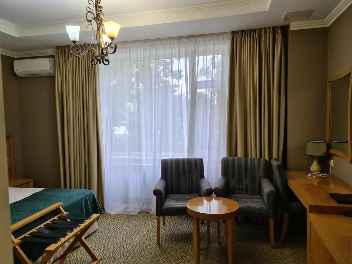 Hotel Prestige à Astana Extérieur photo
