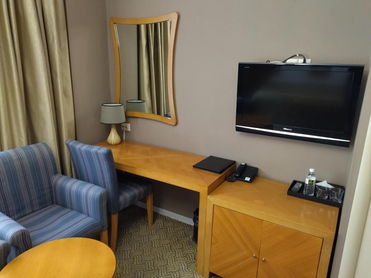 Hotel Prestige à Astana Extérieur photo