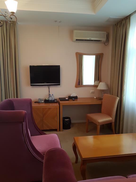 Hotel Prestige à Astana Extérieur photo