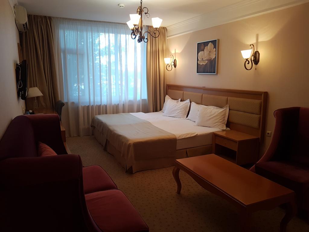 Hotel Prestige à Astana Extérieur photo