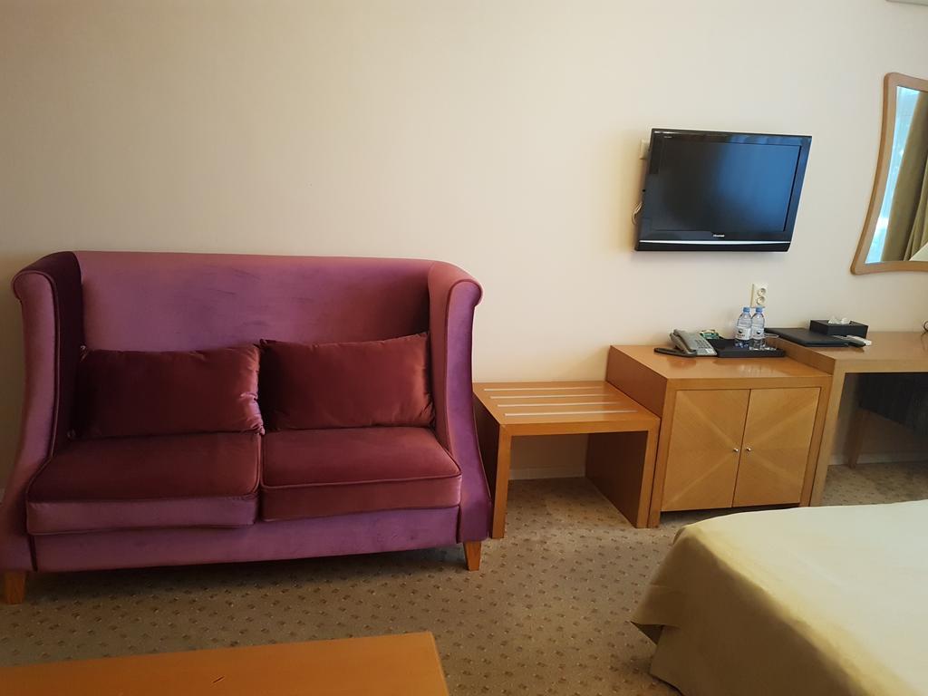 Hotel Prestige à Astana Extérieur photo