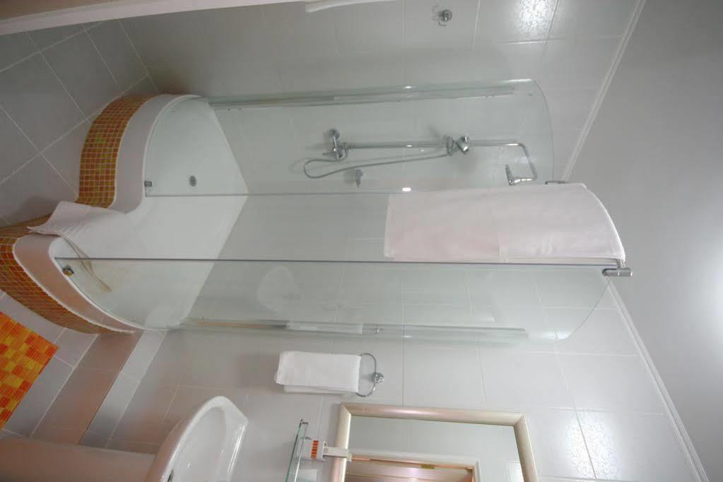 Hotel Prestige à Astana Extérieur photo