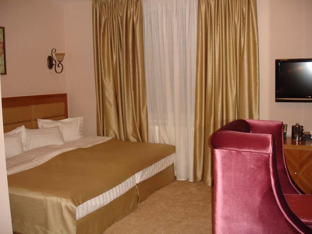 Hotel Prestige à Astana Extérieur photo